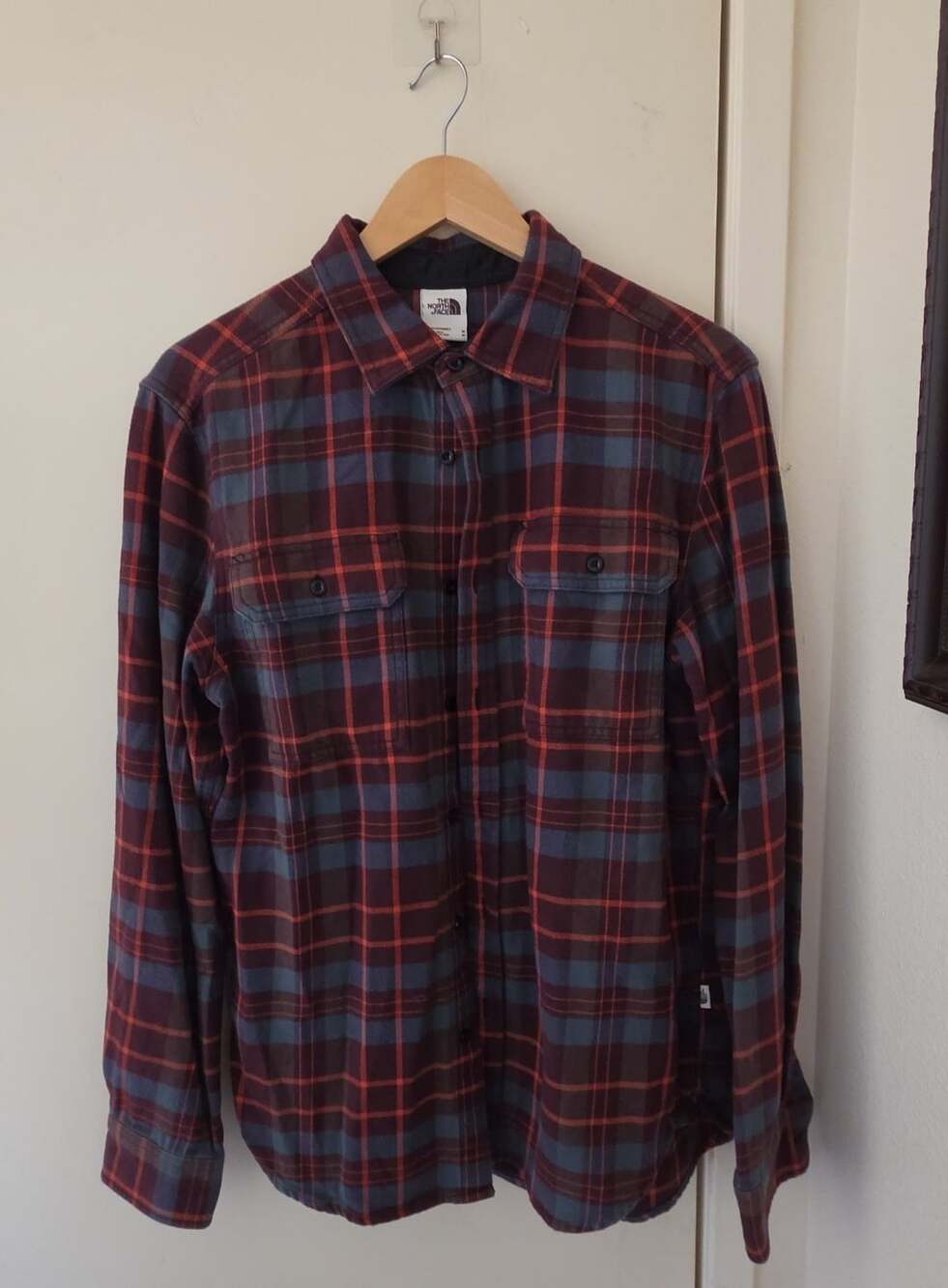 The North Face Arroyo Flannel Shirt Size M Burgundy Blue Plaid Long Sleeve